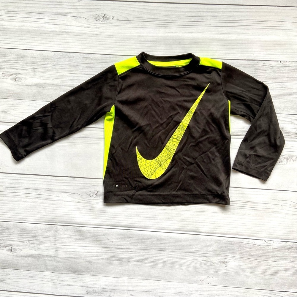 Nike Dri-Fit Long Sleeve Shirt